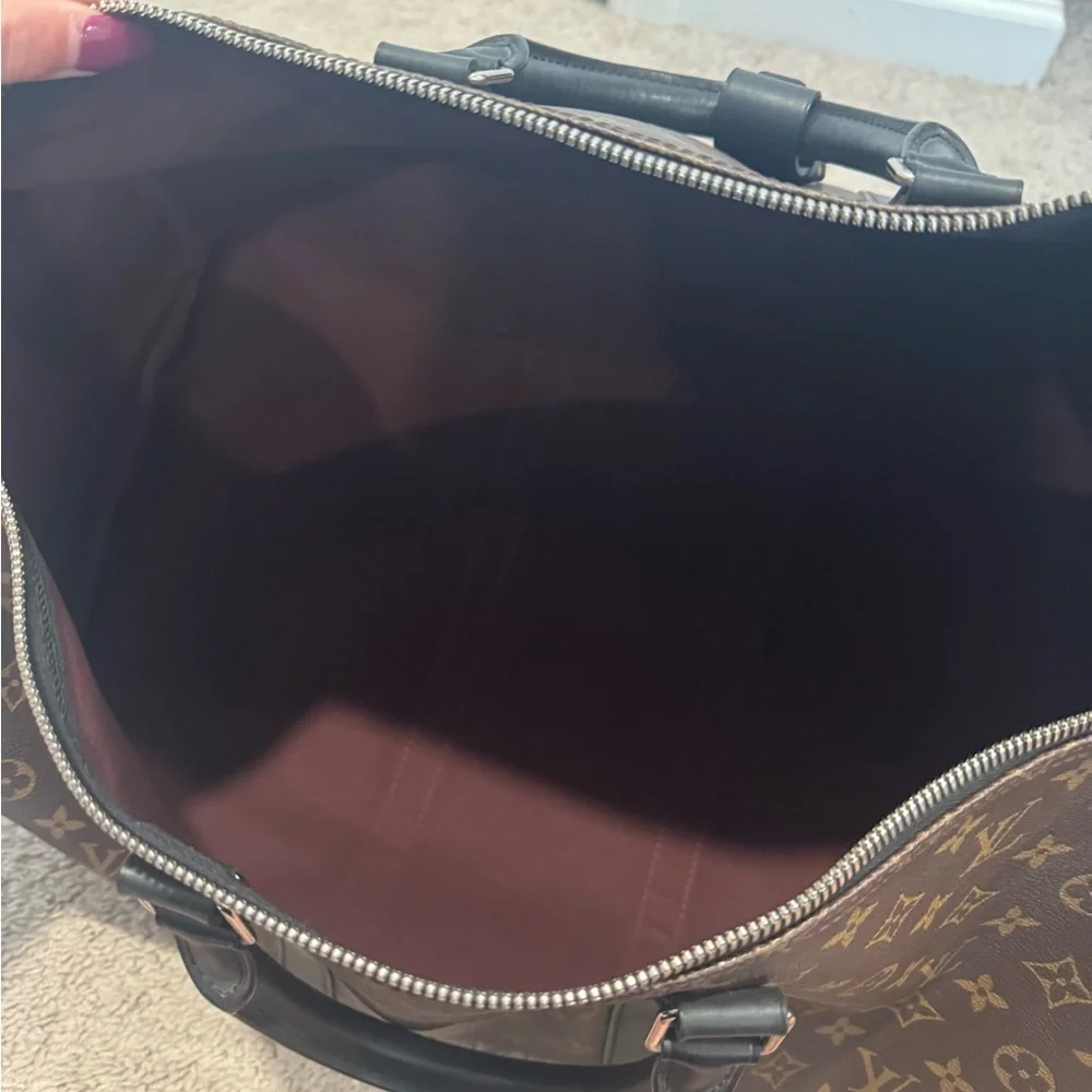 Louis Vuitton Monogram Keepall Bandoulière 55 Duffel Bag - Picture 8 of 10